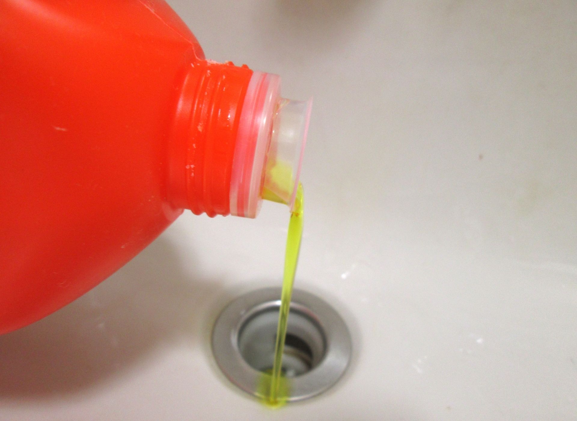 Can Chemical Drain Cleaners Damage Your Plumbing? Can Chemical Drain Cleaners Damage Your Plumbing?