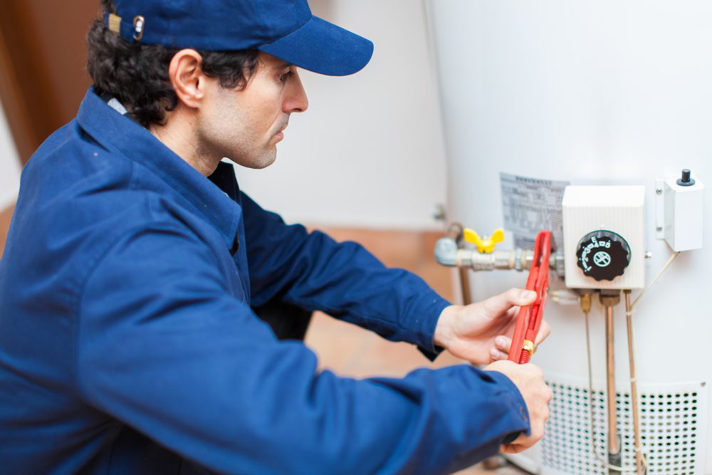 4 Signs That Your Water Heater Needs Maintenance